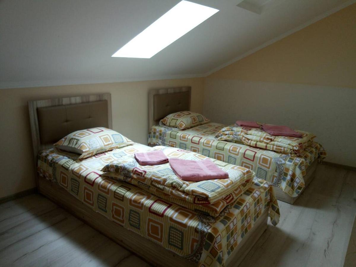Згадка Hotel Truskavets Bagian luar foto