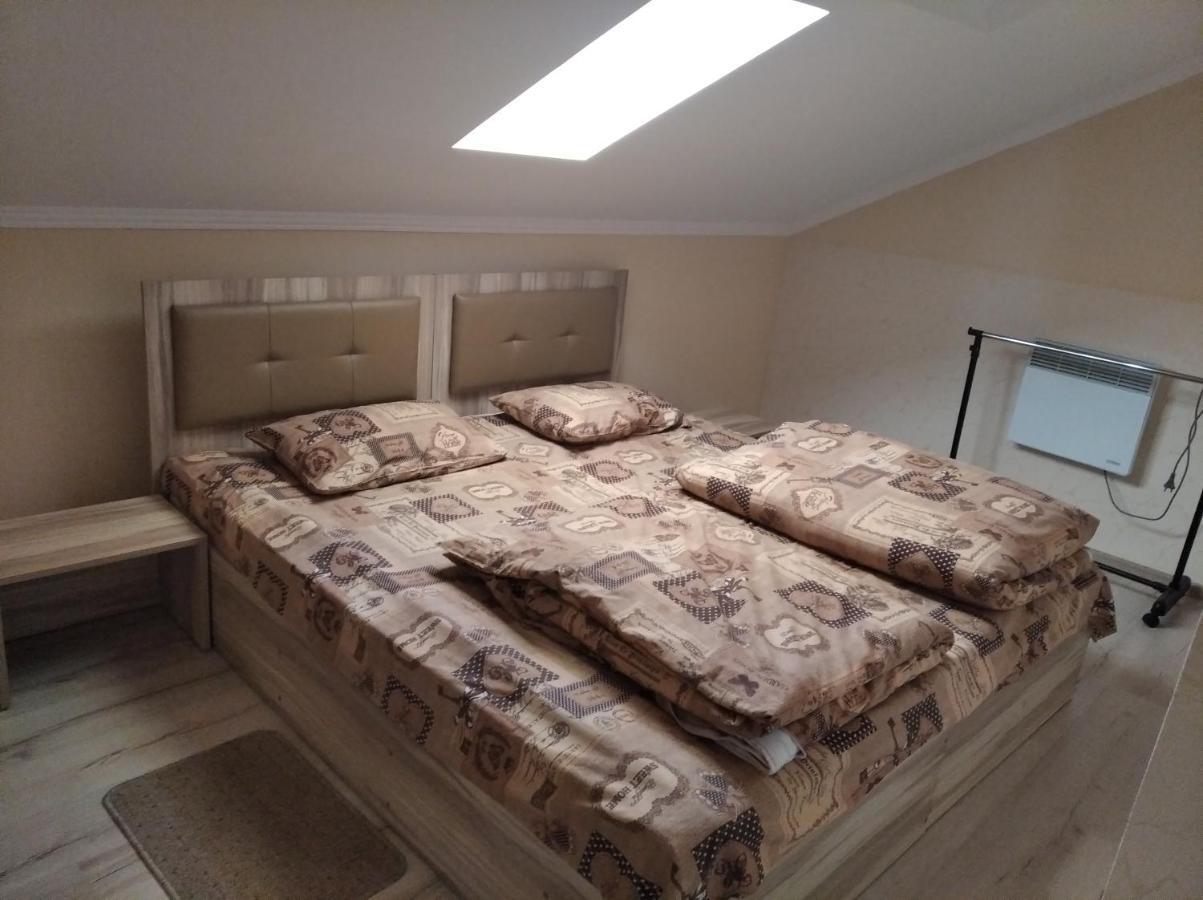 Згадка Hotel Truskavets Bagian luar foto